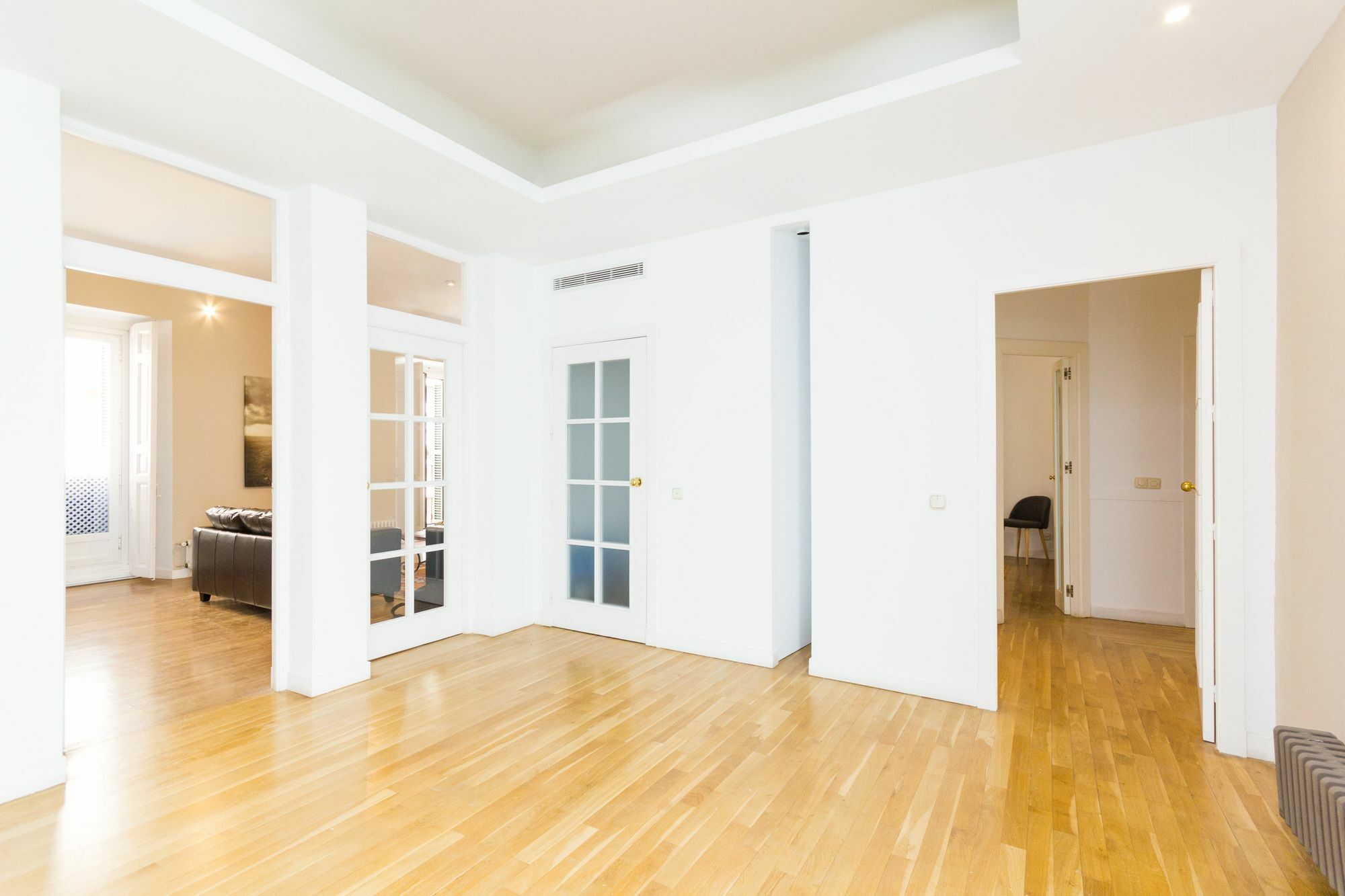 Apartamentos Mlr Sol-Teatro Real Madrid Exterior photo